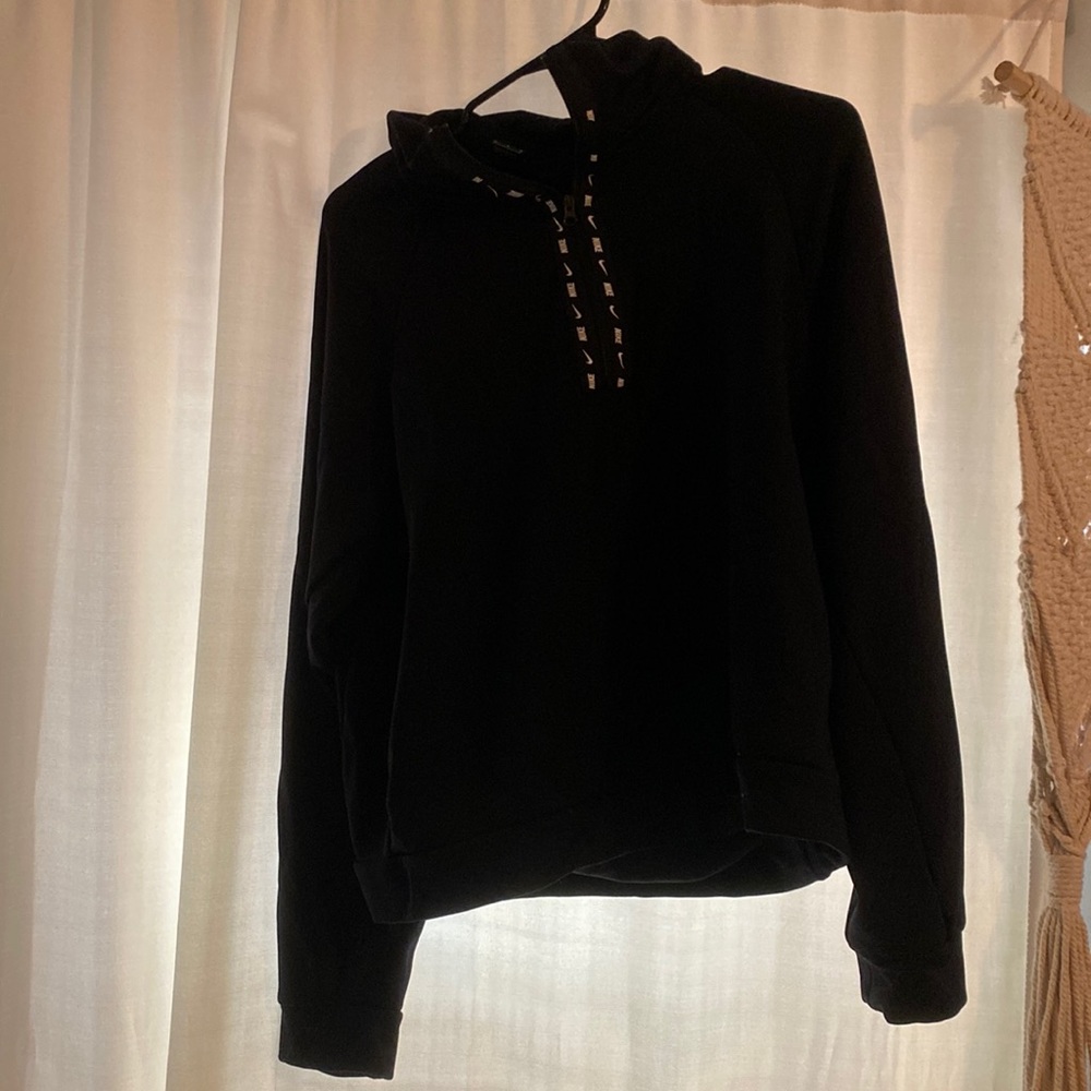 Black Nike sweater M